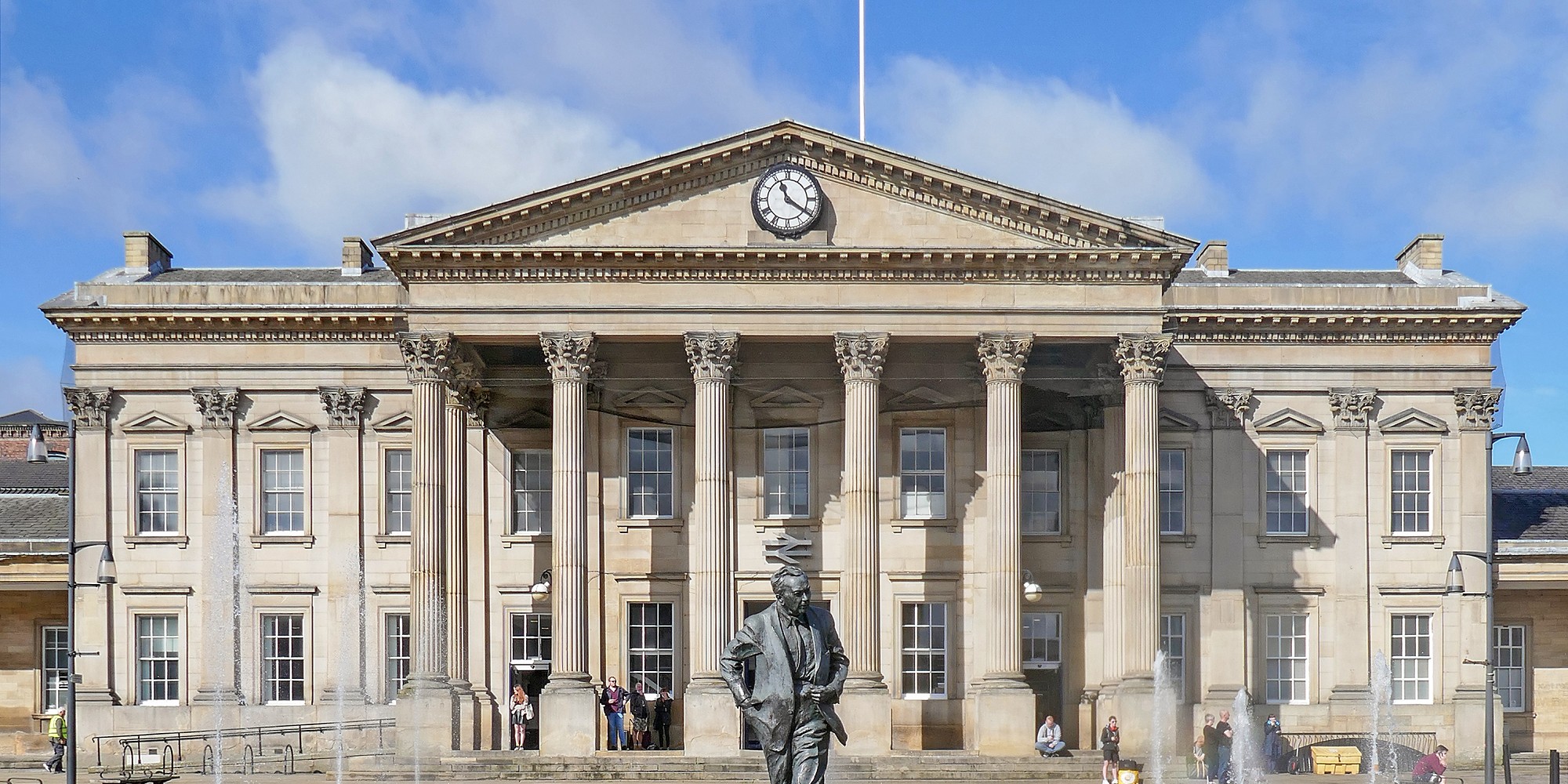 Website Design Huddersfield: Enhancing Your Online Presence